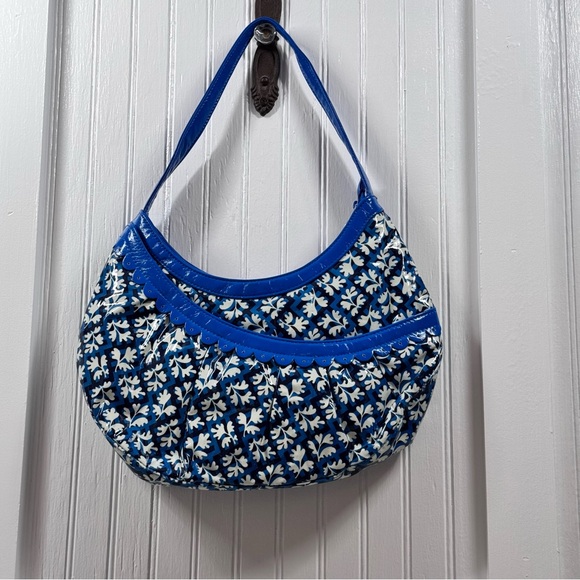 Vera Bradley Blue Frill Vintage White Shoulder Bag with Geometric Pattern EUC - Picture 15 of 15